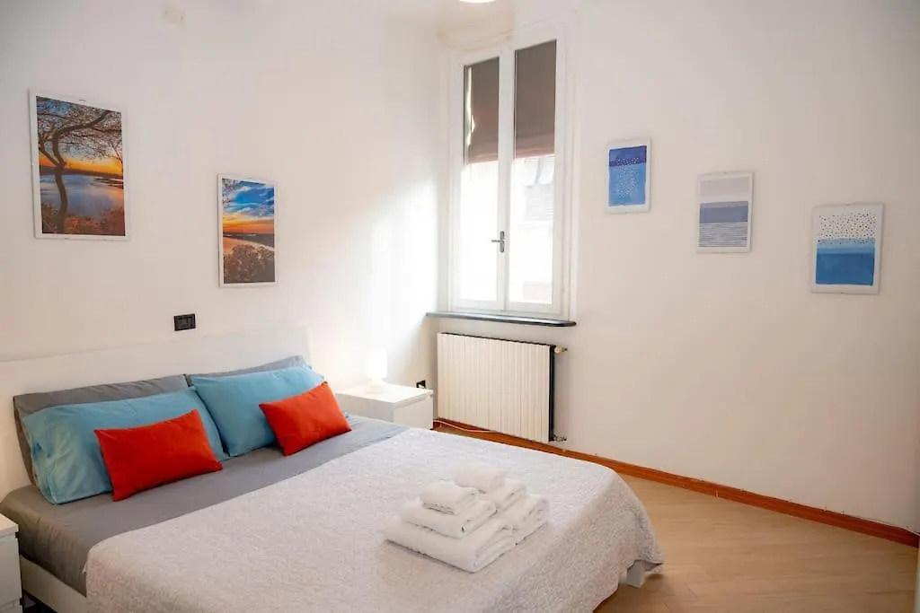 City Center Modern House In Medieval Area Ferrara Italien